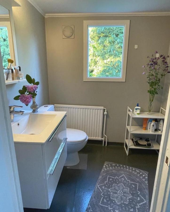 Mysig Stuga Naera Aestad Vingard & Spa Ngoại thất bức ảnh